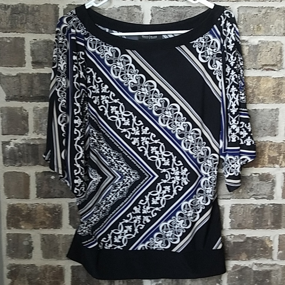 🎪❤White House Black Market Bottom Band Top